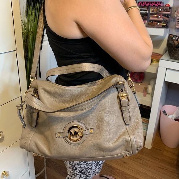 Michael Kors bag - Picture 6 of 10